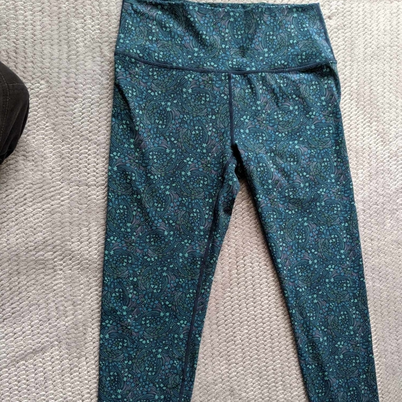ZYIA Sprig Blossom Luxe Hi-Rise 7/8 24" Legging (8-10) - Picture 2 of 3